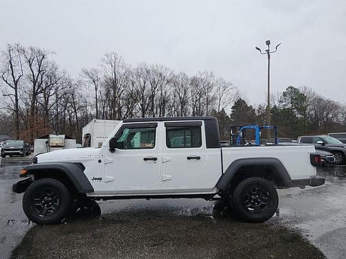 2023 Jeep Gladiator Sport