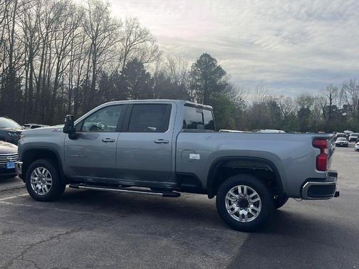 Sterling Gray Metallic 2026 Chevrolet Silverado 2500 LT
