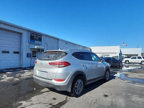 2018 Hyundai TUCSON SEL
