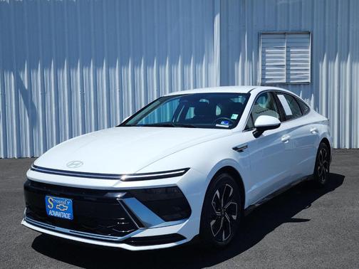 White 2024 Hyundai SONATA SEL