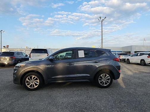 Coliseum Gray 2018 Hyundai TUCSON SE