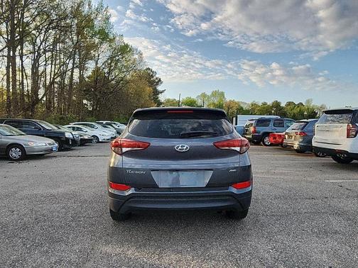 2018 Hyundai TUCSON SE