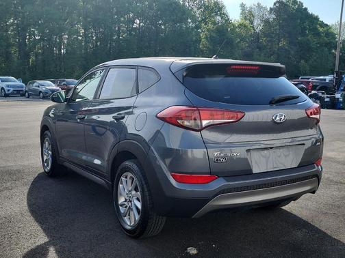 2018 Hyundai TUCSON SE