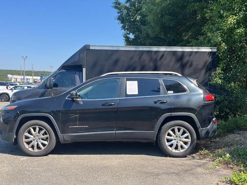 Brilliant Black Crystal Pearlcoat 2016 Jeep Cherokee Limited