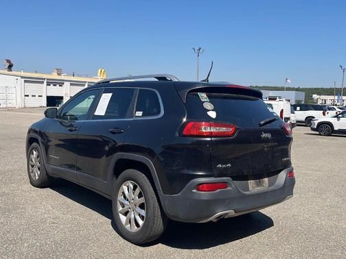 Brilliant Black Crystal Pearlcoat 2016 Jeep Cherokee Limited