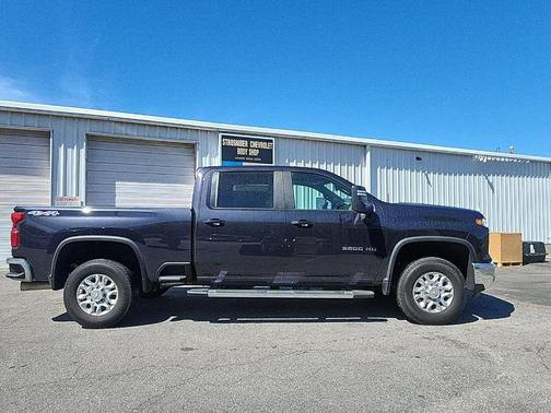Dark Ash Metallic 2024 Chevrolet Silverado 3500 LT
