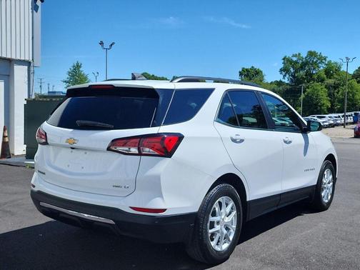 Summit White 2022 Chevrolet Equinox 1LT