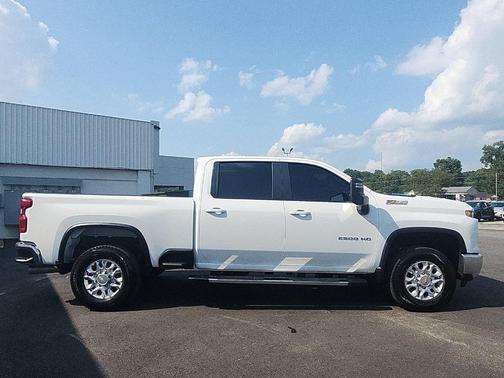 Summit White 2025 Chevrolet Silverado 2500 LT