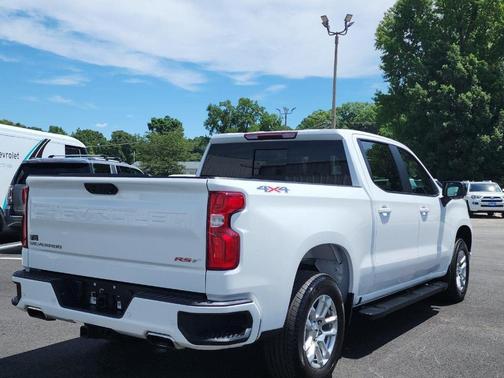 Summit White 2024 Chevrolet Silverado 1500 RST