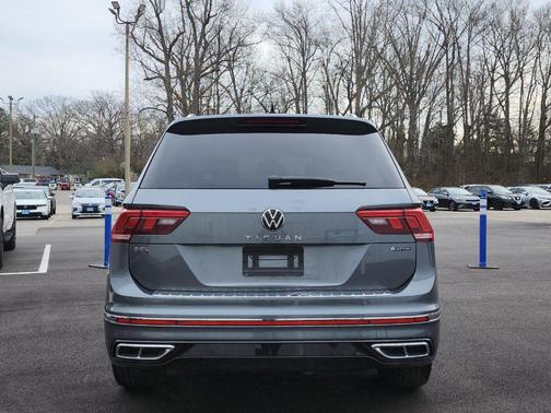 2022 Volkswagen Tiguan 2.0T SEL R-Line