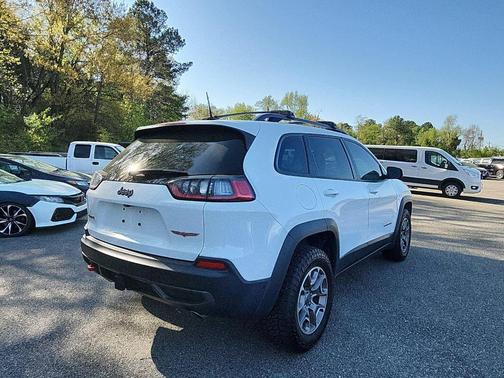Bright White Clearcoat 2021 Jeep Cherokee Trailhawk