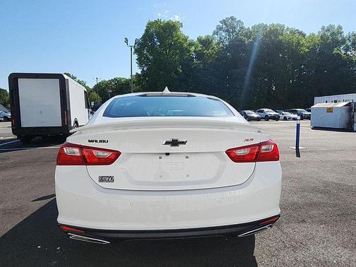 Summit White 2024 Chevrolet Malibu RS