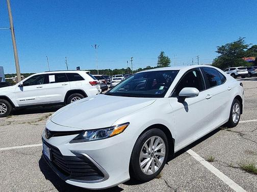 Ice Edge 2023 Toyota Camry LE