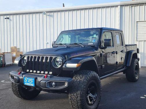 Black Clearcoat 2020 Jeep Gladiator Rubicon