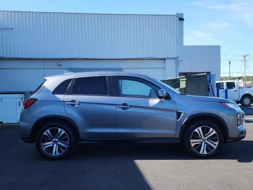 Mercury Gray Metallic 2021 Mitsubishi Outlander Sport SE