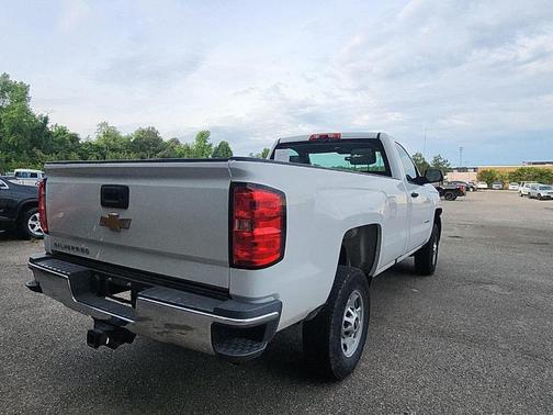 Summit White 2018 Chevrolet Silverado 2500 WT