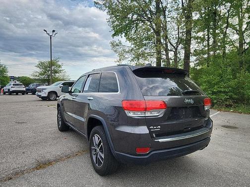 Granite Crystal Clearcoat Metallic 2018 Jeep Grand Cherokee Limited