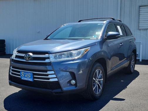 Shoreline Blue Pearl 2019 Toyota Highlander XLE