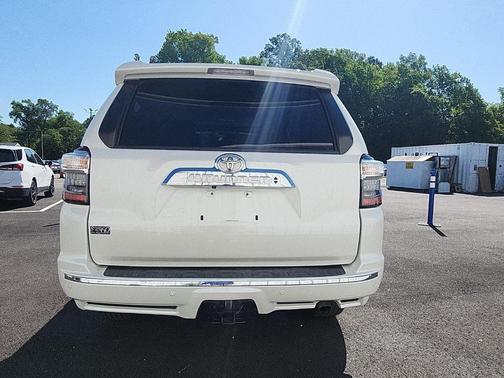 Blizzard Pearl 2020 Toyota 4Runner Limited