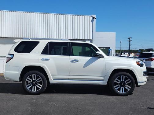 Blizzard Pearl 2020 Toyota 4Runner Limited