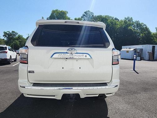 Blizzard Pearl 2020 Toyota 4Runner Limited