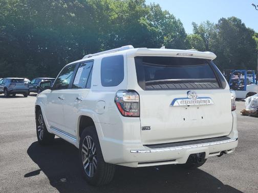 Blizzard Pearl 2020 Toyota 4Runner Limited