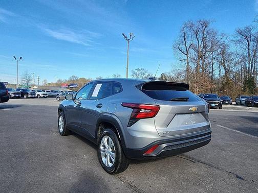 2024 Chevrolet Trax LS