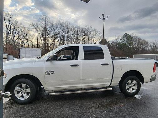 2022 RAM 1500 Classic SLT