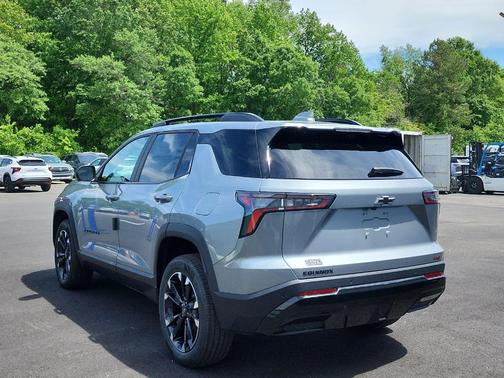 Sterling Gray Metallic 2026 Chevrolet Equinox RS