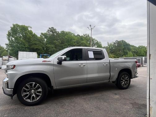 Silver Ice Metallic 2019 Chevrolet Silverado 1500 LT