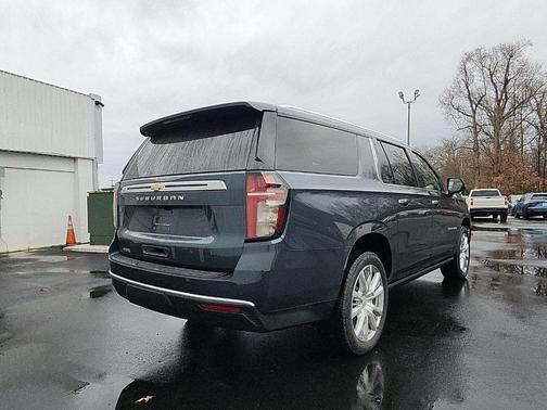 2021 Chevrolet Suburban High Country