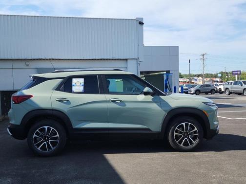 Green 2026 Chevrolet Trailblazer LT