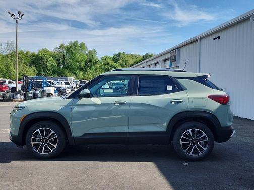 Green 2026 Chevrolet Trailblazer LT
