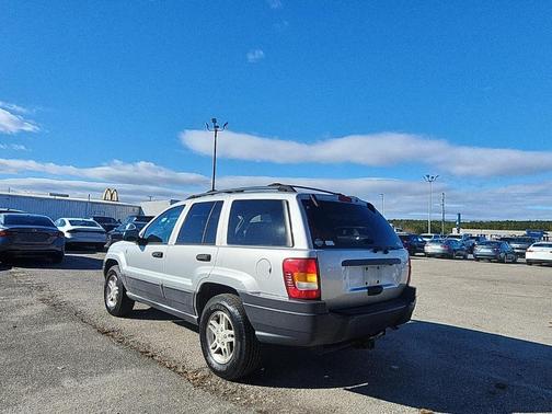2004 Jeep Grand Cherokee Laredo
