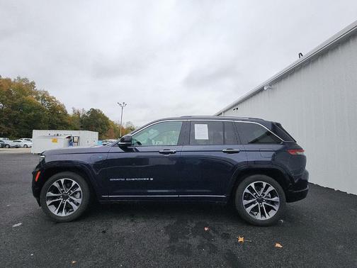2022 Jeep Grand Cherokee 4xe Overland