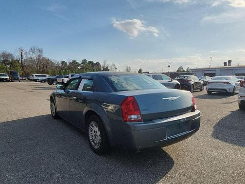 2006 Chrysler 300 Base