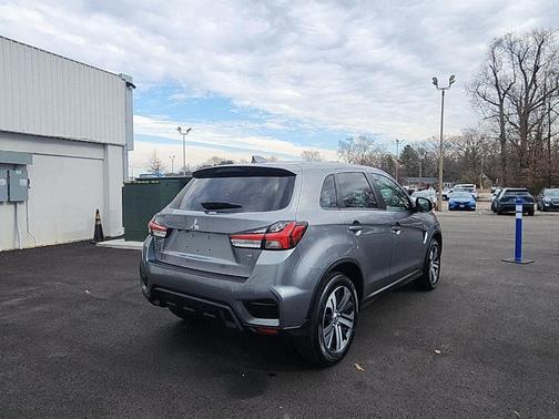 2024 Mitsubishi Outlander Sport SE