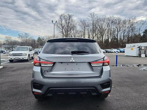 2024 Mitsubishi Outlander Sport SE