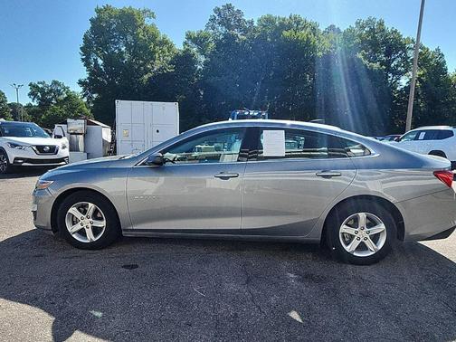Sterling Gray Metallic 2023 Chevrolet Malibu 1LS