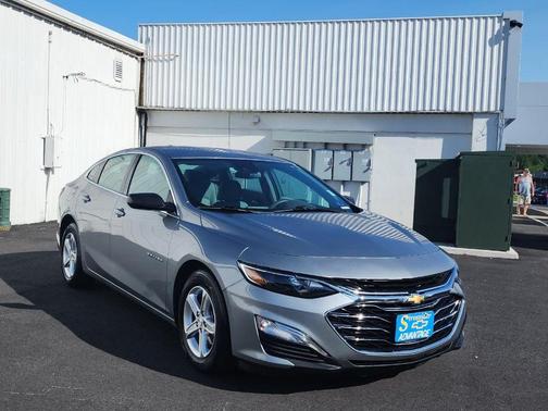 Sterling Gray Metallic 2023 Chevrolet Malibu 1LS