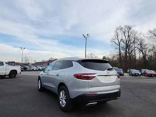 2020 Buick Enclave Essence