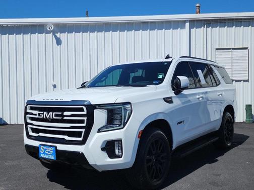 Summit White 2021 GMC Yukon AT4