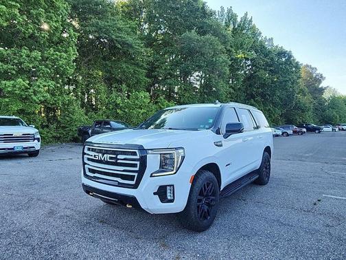 Summit White 2021 GMC Yukon AT4