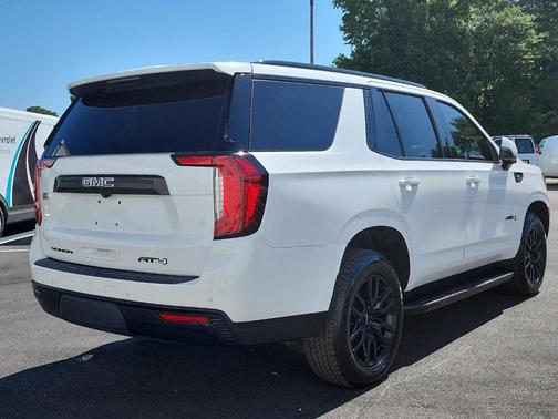 Summit White 2021 GMC Yukon AT4