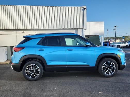 Marina Blue 2026 Chevrolet Trailblazer LT