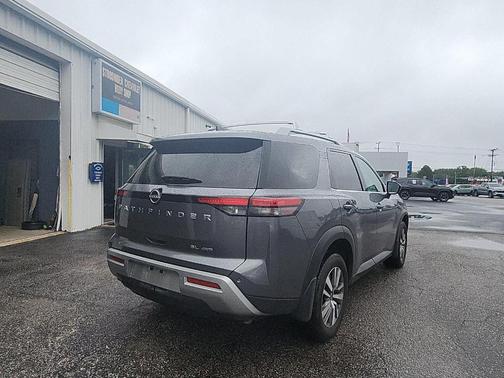 Gun Metallic 2025 Nissan Pathfinder SL