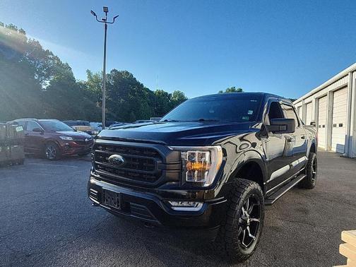 Agate Black Metallic 2022 Ford F-150 XLT