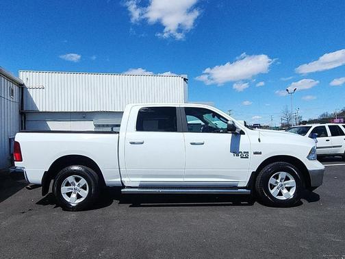 Bright White 2019 RAM 1500 Classic SLT