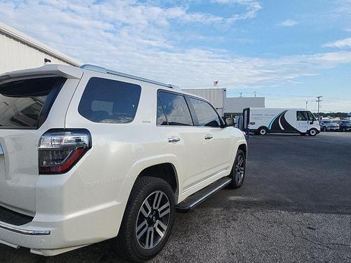 Blizzard Pearl 2019 Toyota 4Runner Limited