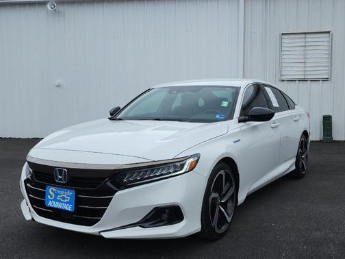 Platinum White Pearl 2022 Honda Accord Hybrid Sport
